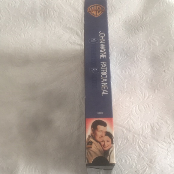 VTG John Wayne Operation Pacific VHS#15889 - Picture 5 of 8